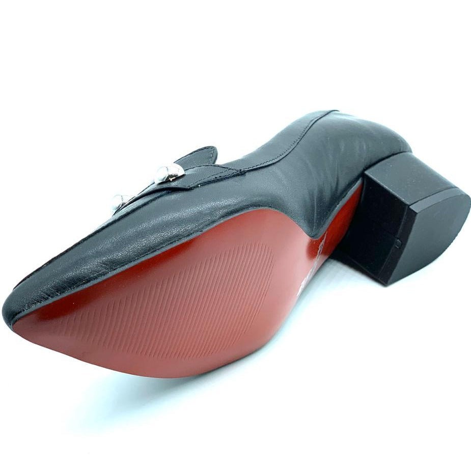Scarpin preto com tacha couro comfort premium salto bloco