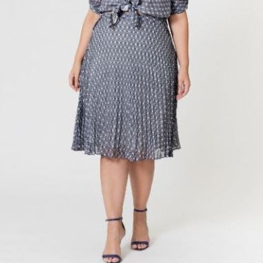 P220 SAIA MIDI PLUS SIZE PLISSADA PRETO