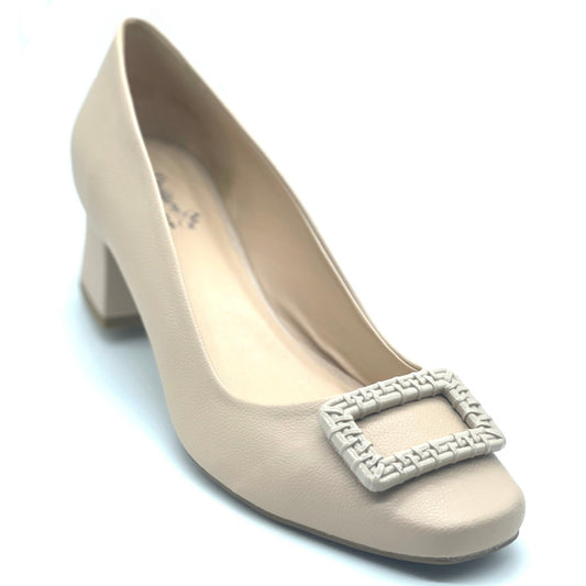 Scarpin Fivela bico quadrado nude