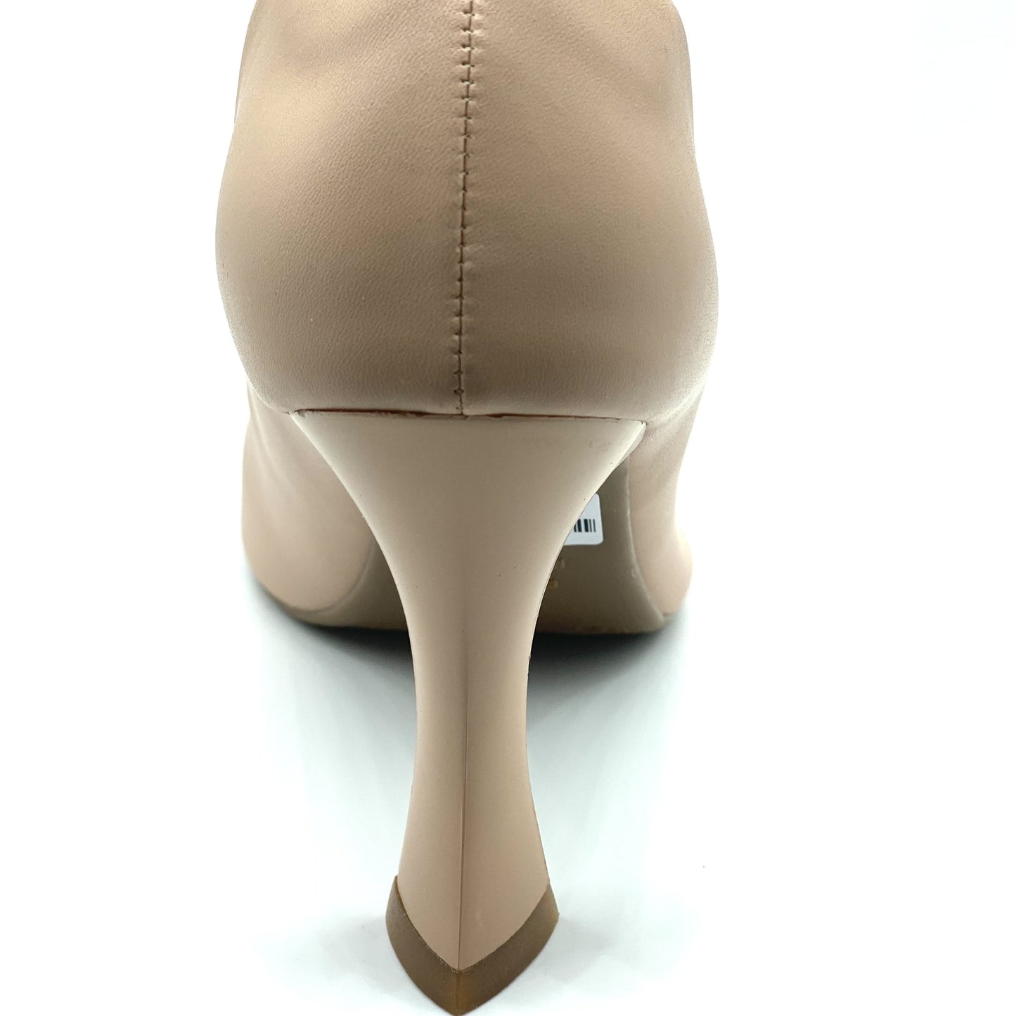 Scarpin nude salto taça
